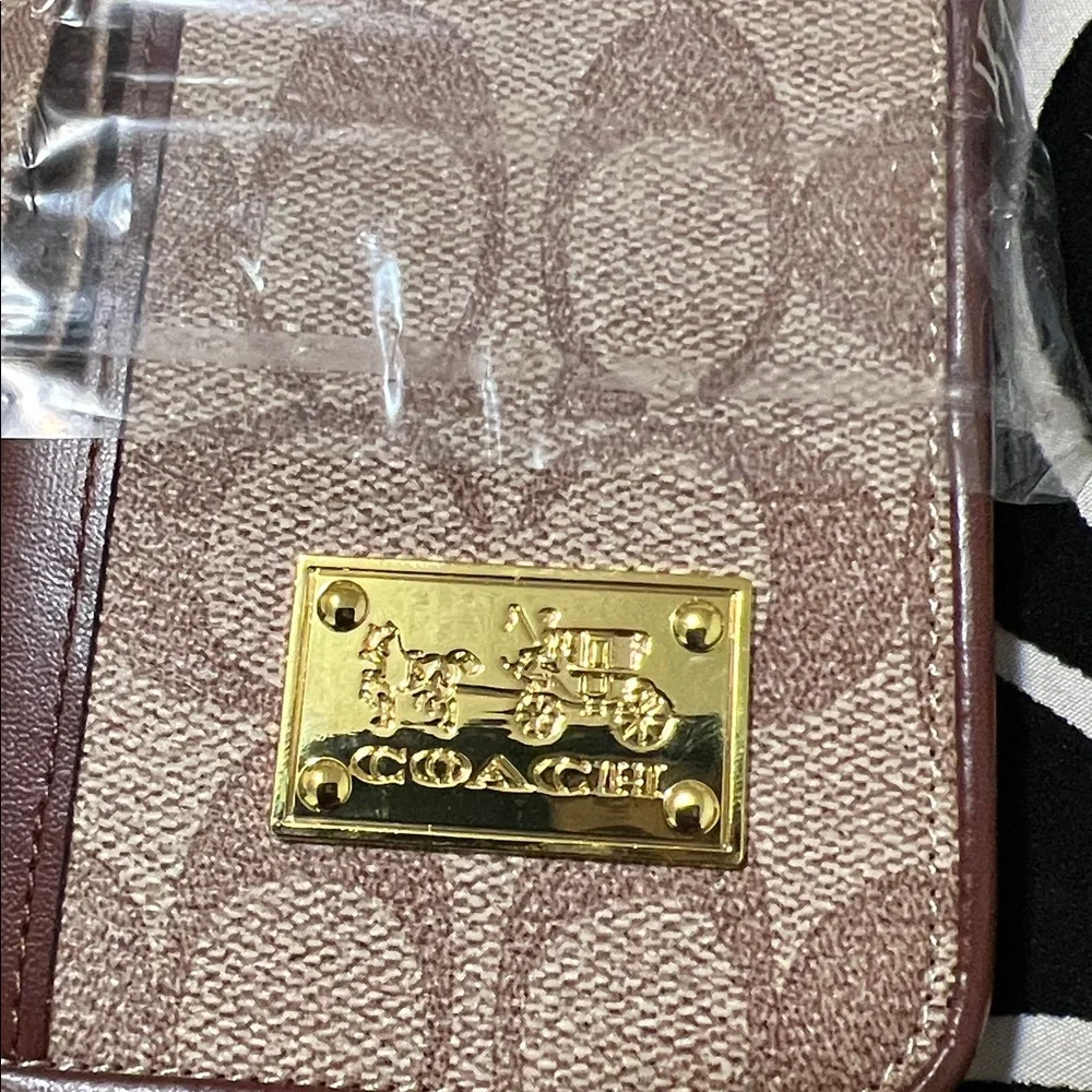 COACH iPhone 13 Pro max Wallet Phone case